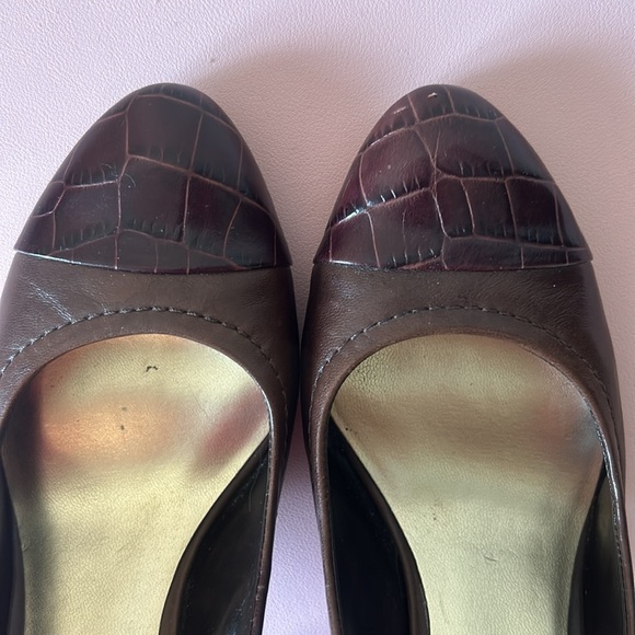 Size 8 Brown Leather Croc Slingbacks - Picture 3 of 8